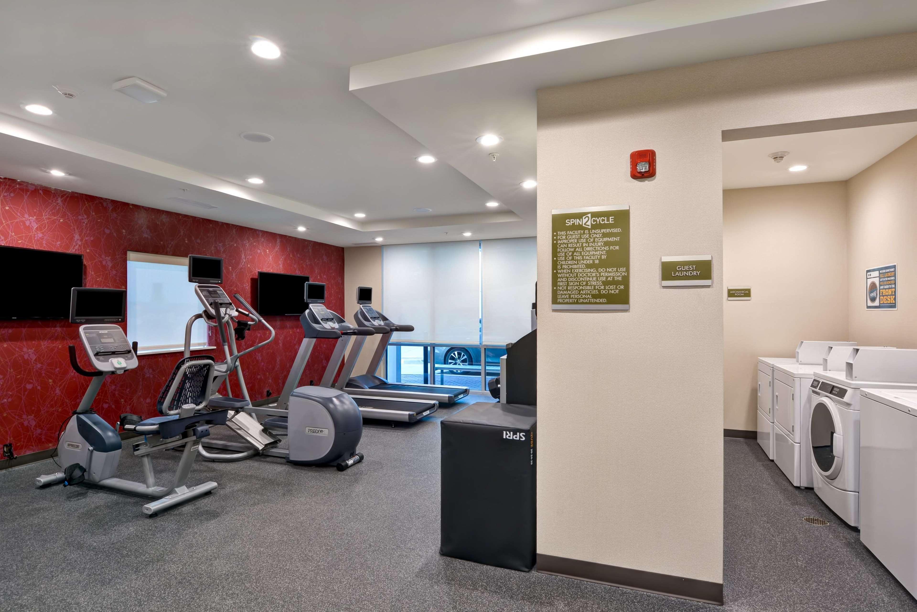 Home2 Suites By Hilton Hot Springs Buitenkant foto
